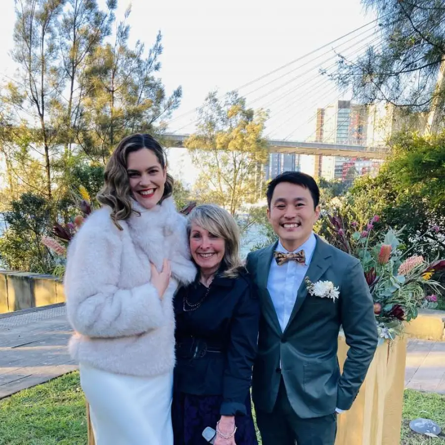 Caitlin & NIck's Blackwattle Bay Wedding! ~ Sydney's Innerwest Wedding