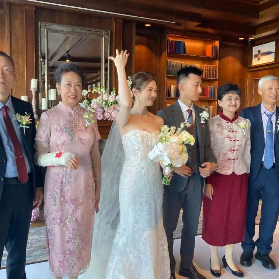 Joyce & Daniel's Point Piper Wedding at Zest in the Royal Motor Yacht Club