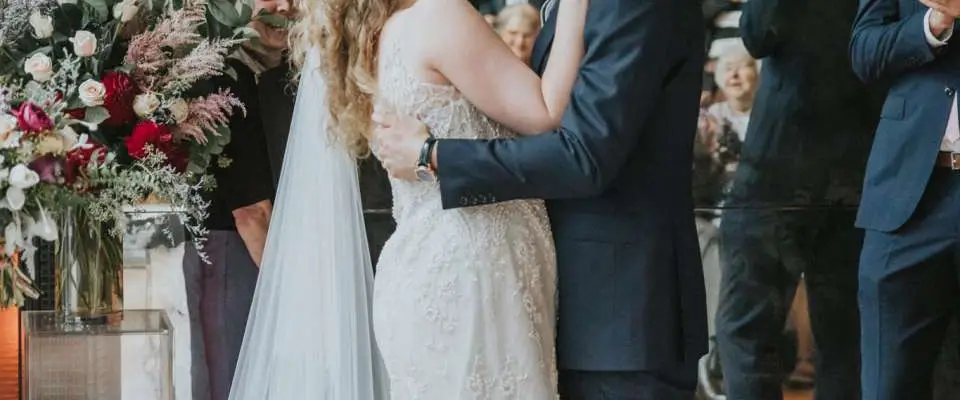 How to Write & Personalise Your Wedding Vows!