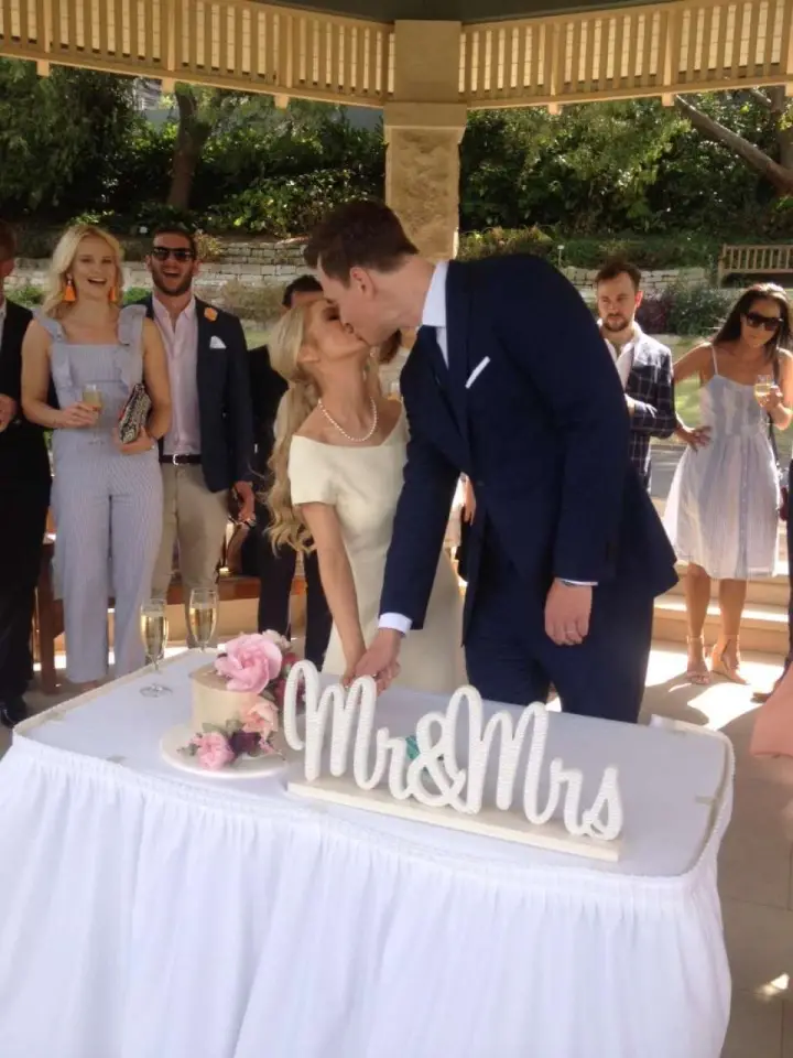 kathrynbenrosekissing_3.webp